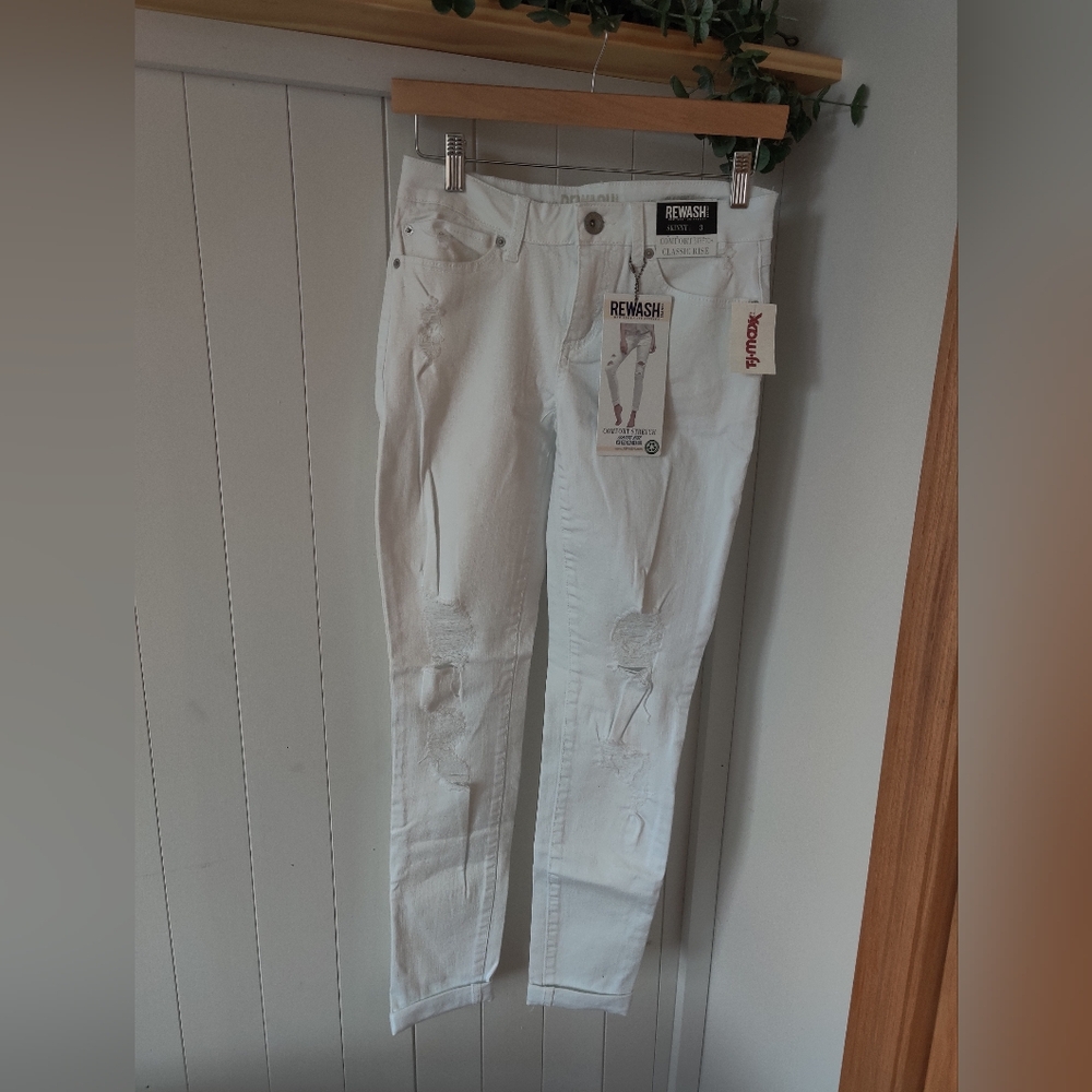 Free wash denim white skinny jean